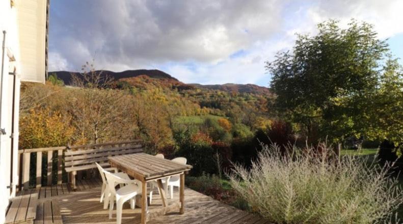 Cantal Gite Au Pied Du Griou Super Lioran Saint-Jacques-des-Blats المظهر الخارجي الصورة